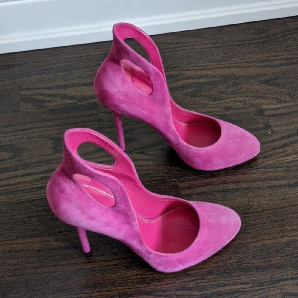 Sergio Rossi pink suede heels- like new - Picture 2 of 6